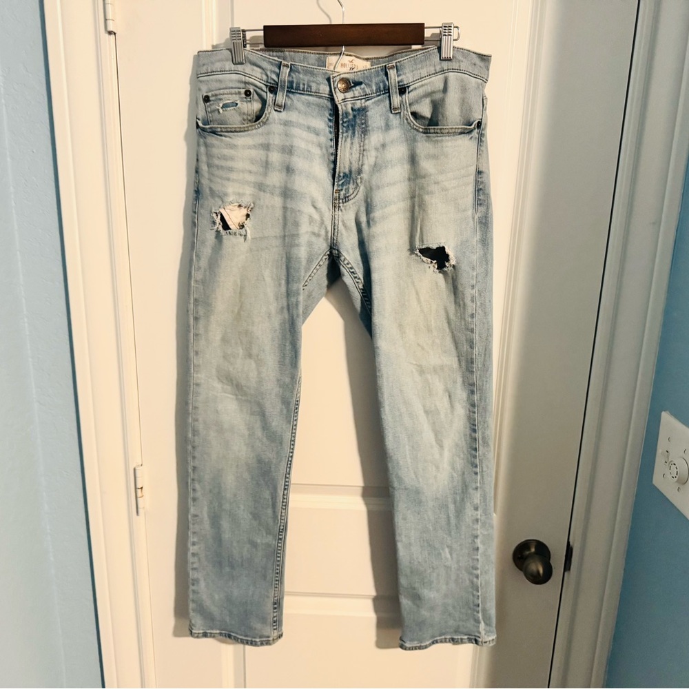 Hollister Men's Light Blue Slim Straight Ripped Jeans 32 x 30